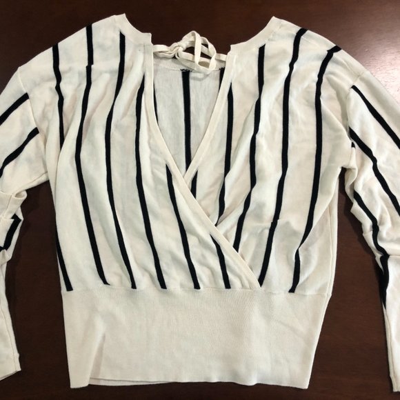 Trouve Striped Open Tie Back Sweater L - Picture 4 of 8